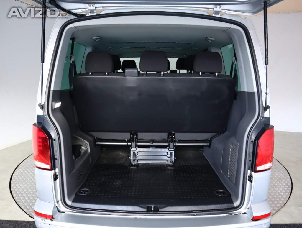 Foto inzerátu Volkswagen Caravelle 2.0 TDI