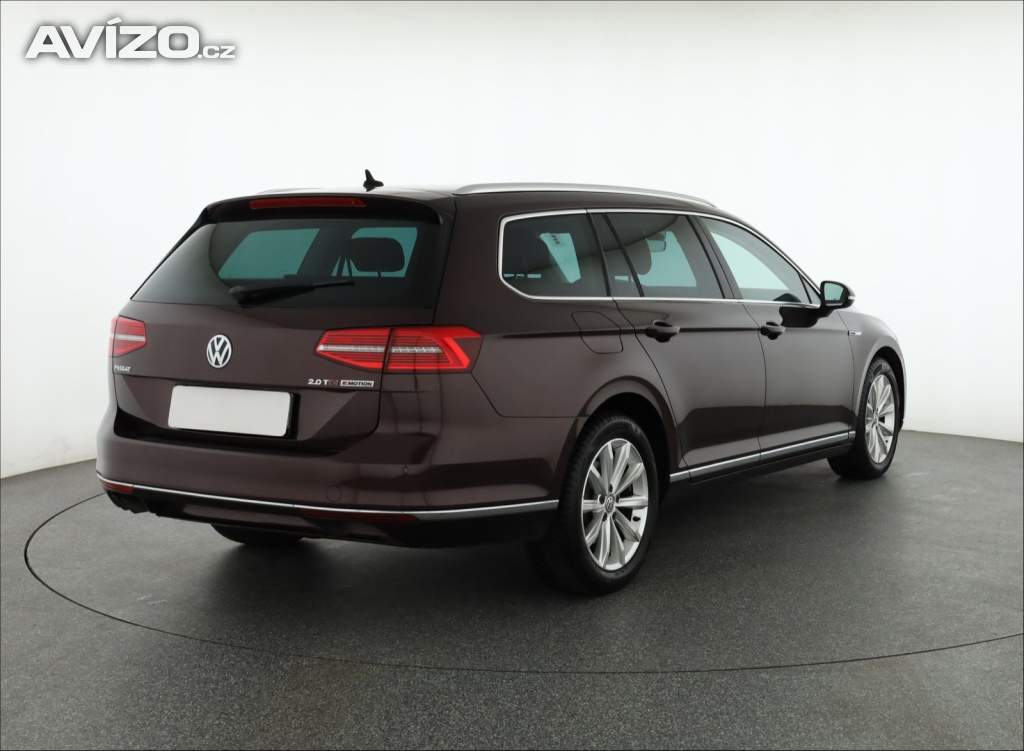 Foto inzerátu Volkswagen Passat 2.0 TDI