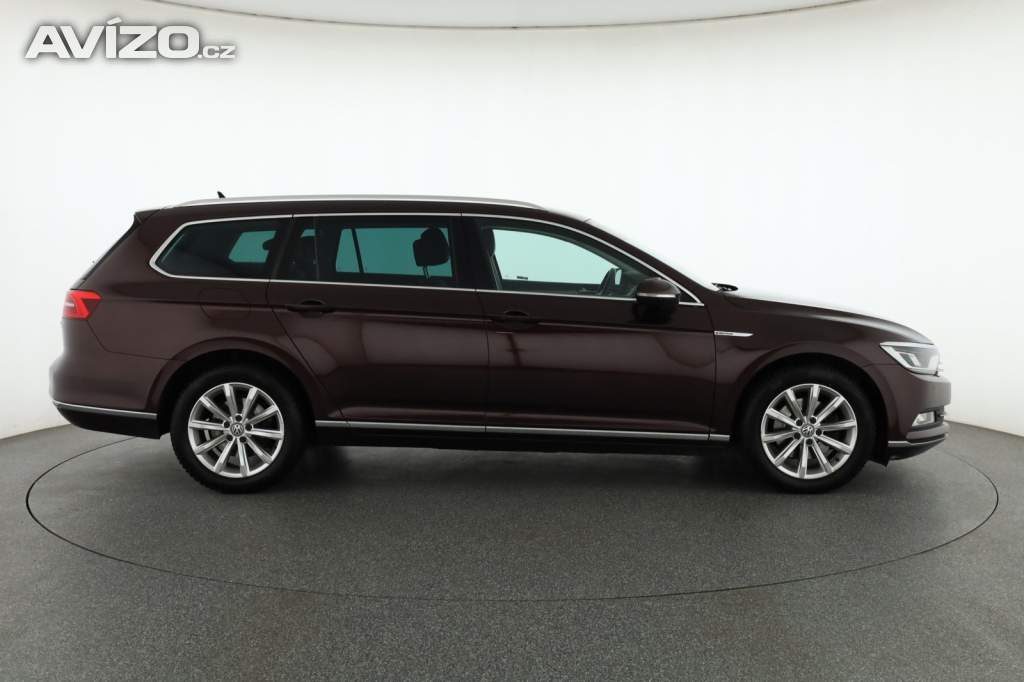 Foto inzerátu Volkswagen Passat 2.0 TDI