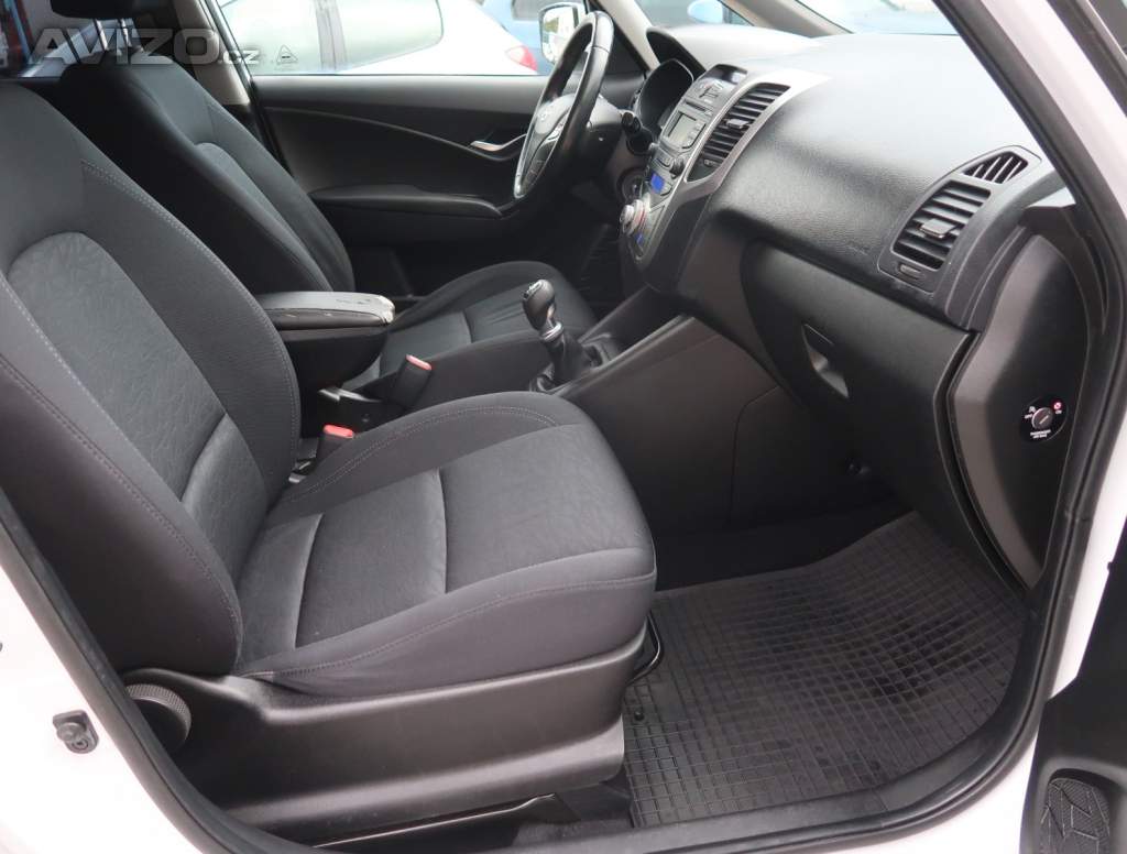 Foto inzerátu Hyundai ix20 1.6 CVVT