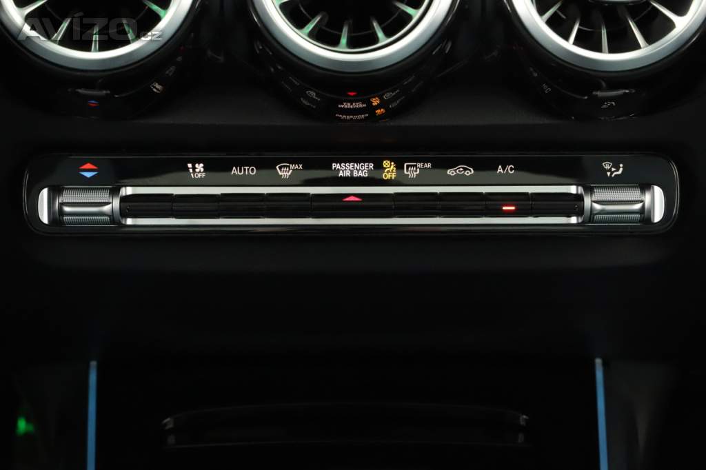 Foto inzerátu Mercedes-Benz GLB GLB 220 d 4MATIC