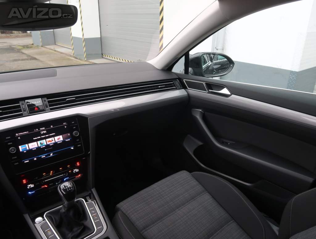 Foto inzerátu Volkswagen Passat 2.0 TDI