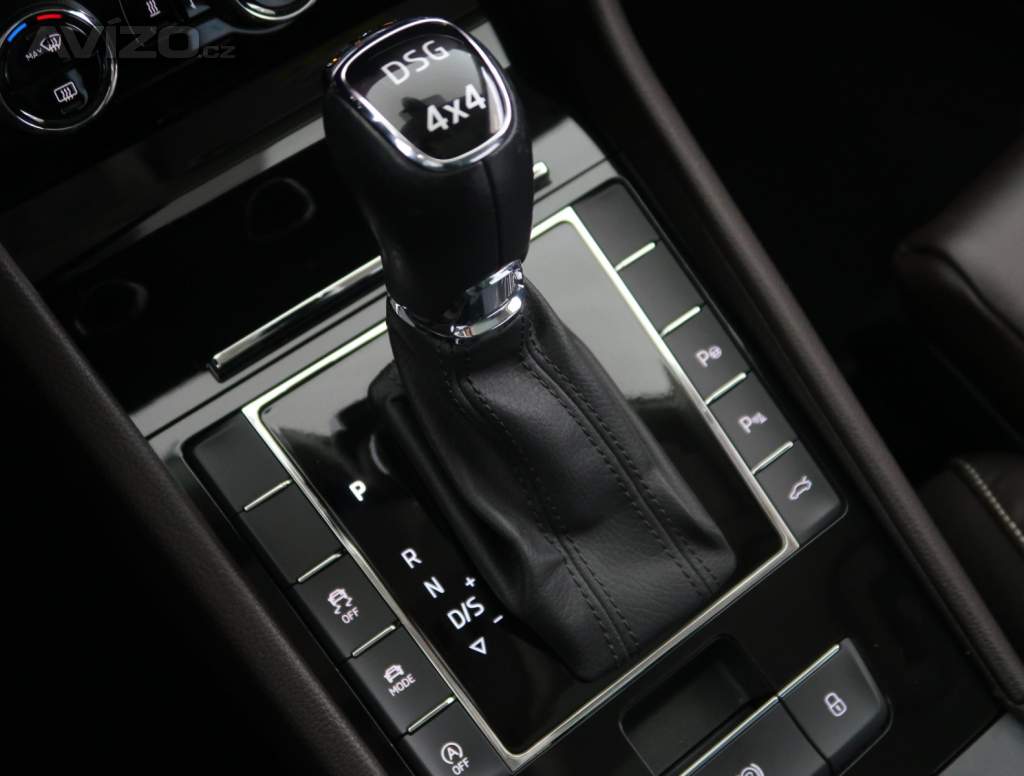 Foto inzerátu Škoda Superb 2.0 TDI