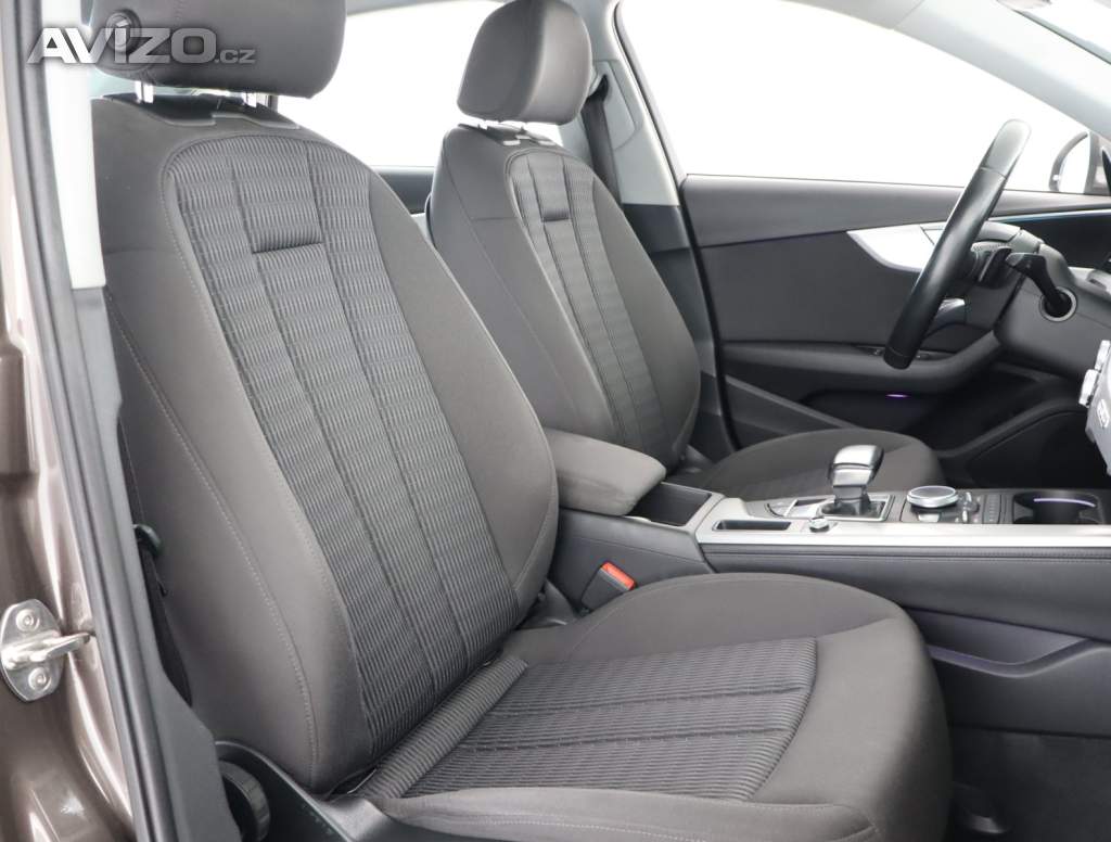 Foto inzerátu Audi A4 2.0 TDI