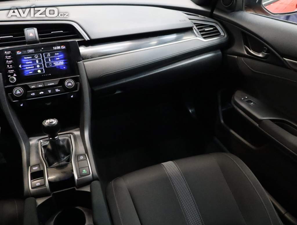 Foto inzerátu Honda Civic 1.0 VTEC Turbo