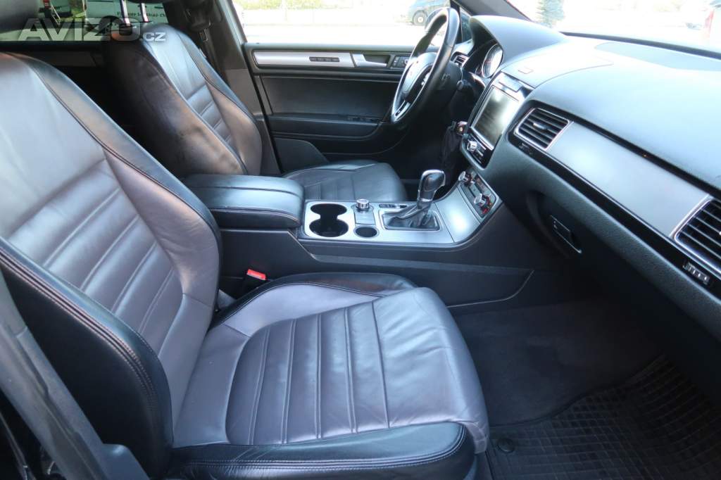 Foto inzerátu Volkswagen Touareg 4.2 V8 TDi