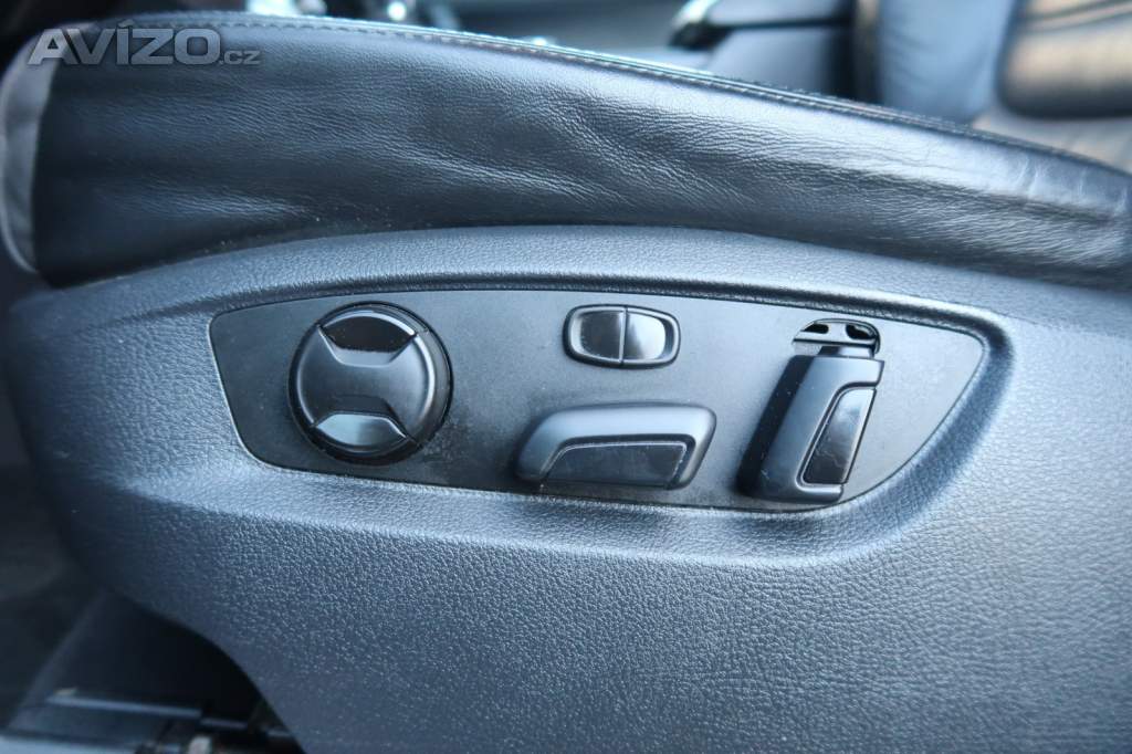 Foto inzerátu Volkswagen Touareg 4.2 V8 TDi