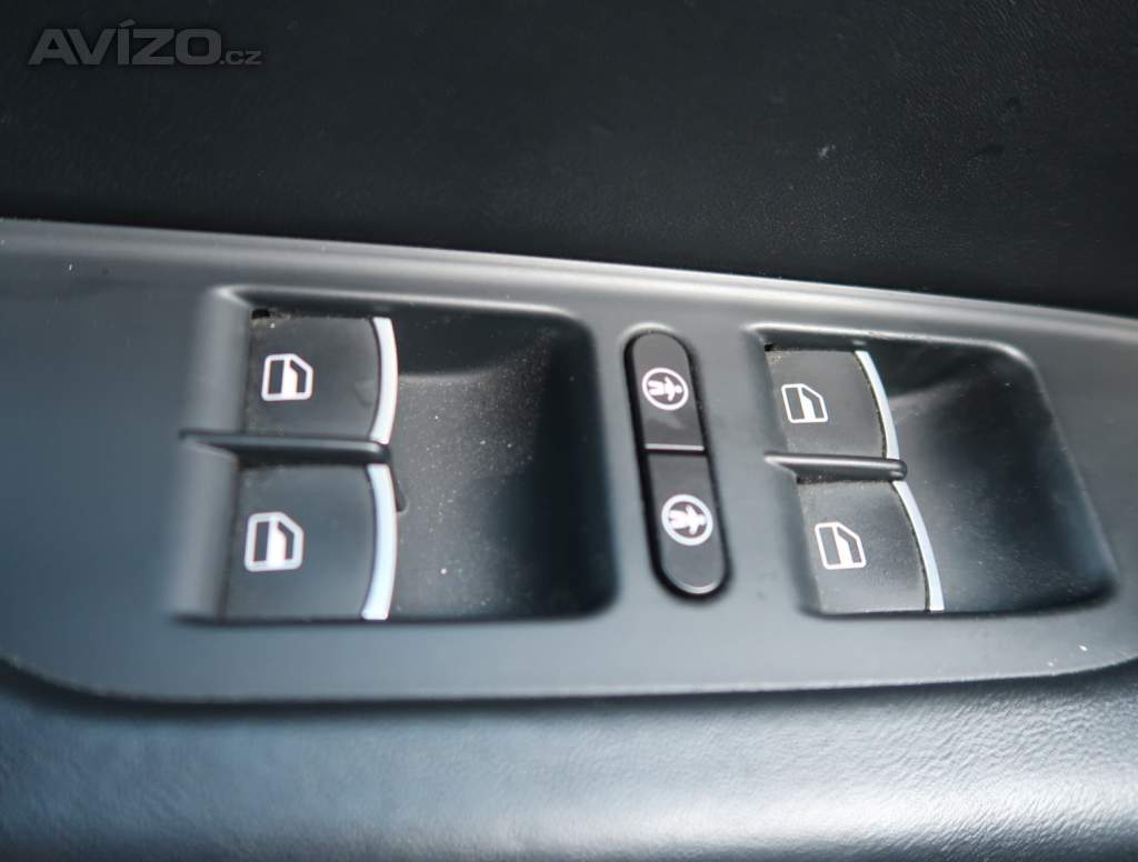 Foto inzerátu Volkswagen Touareg 3.0 TDI