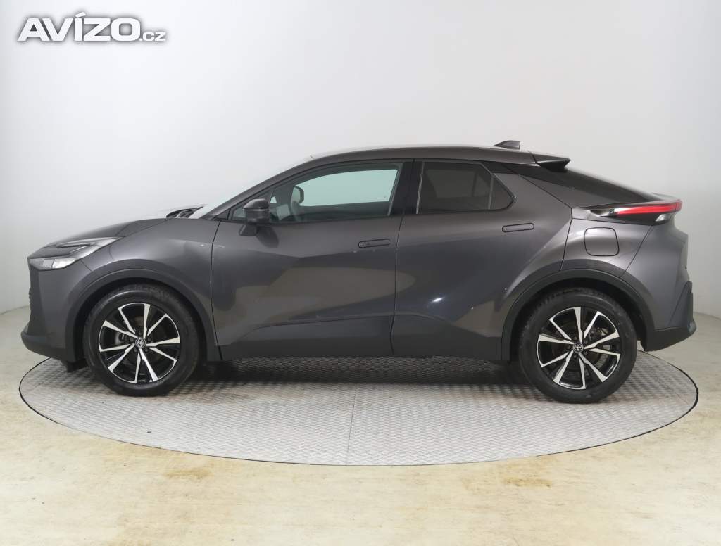 Foto inzerátu Toyota C-HR 1.8 Hybrid
