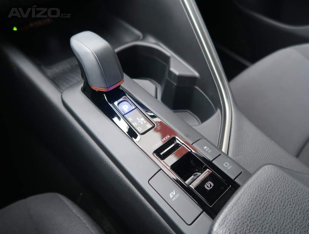 Foto inzerátu Toyota C-HR 1.8 Hybrid