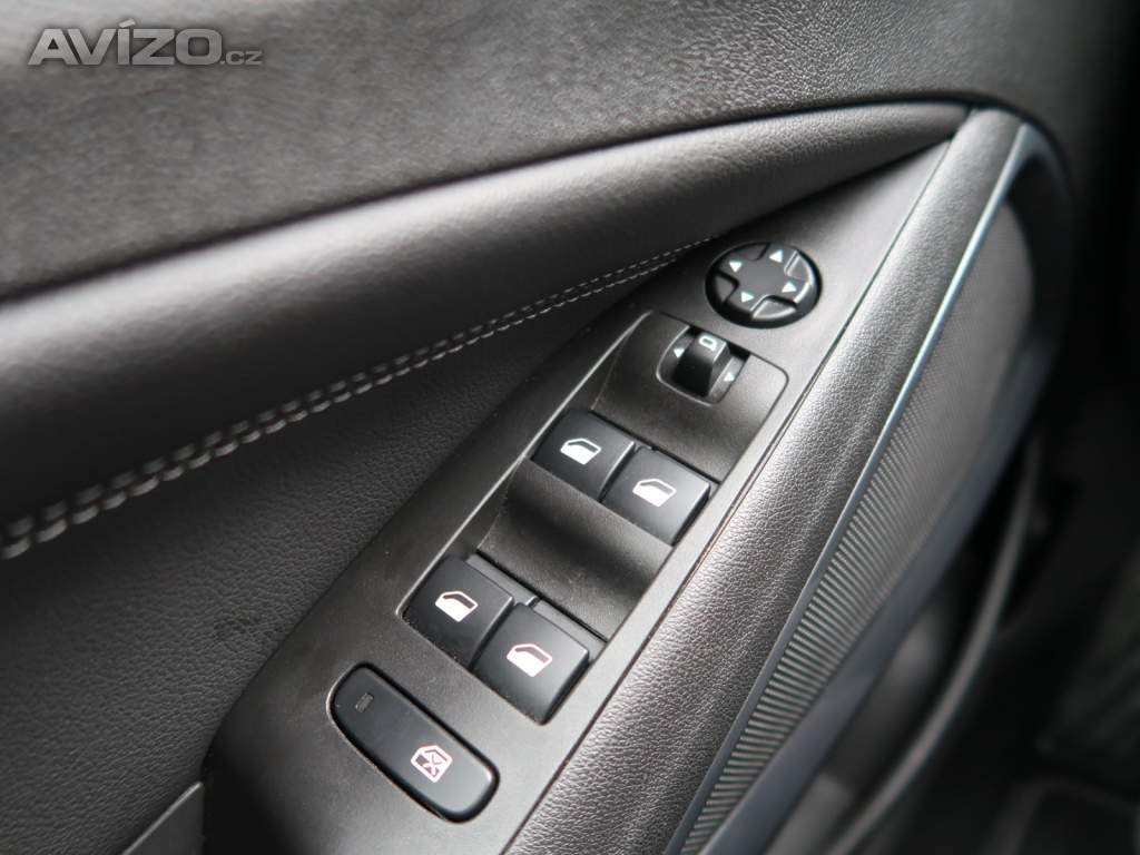 Foto inzerátu Opel Crossland 1.2 Turbo