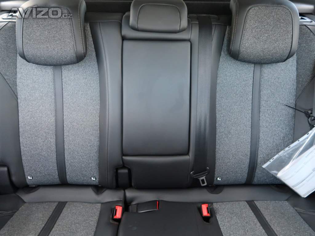 Foto inzerátu Peugeot 3008 1.2 PureTech