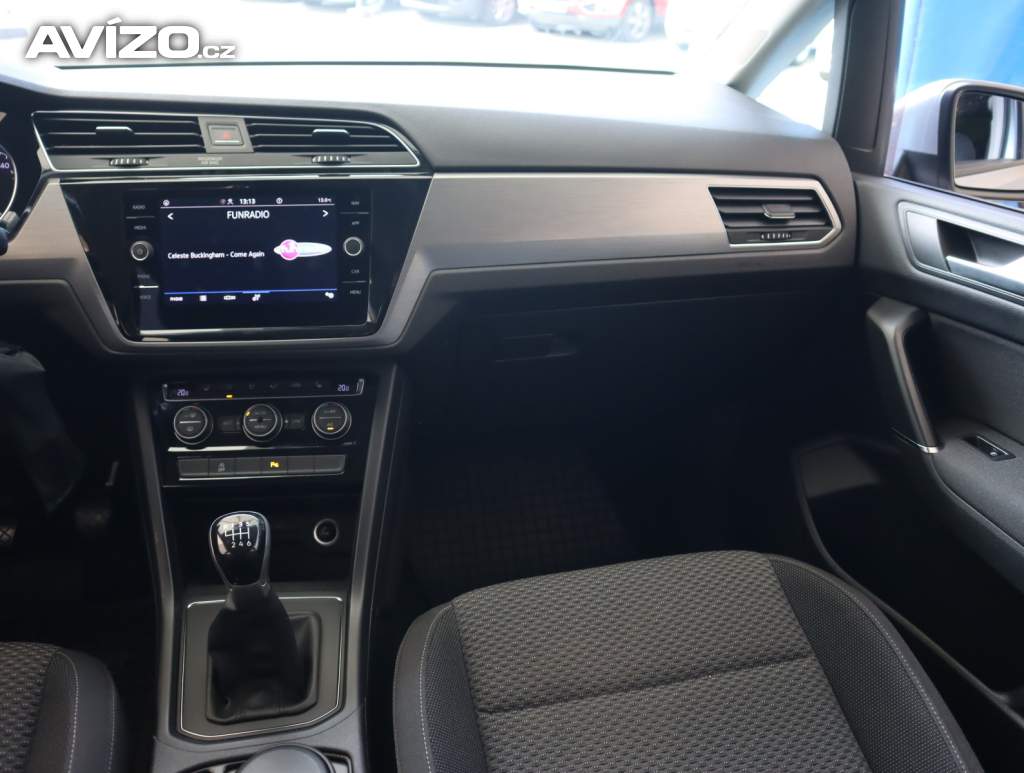 Foto inzerátu Volkswagen Touran 2.0 TDI