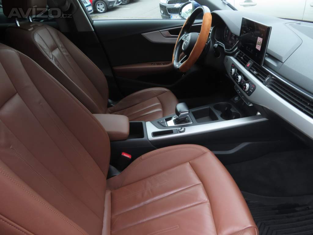 Foto inzerátu Audi A4 30 TDI