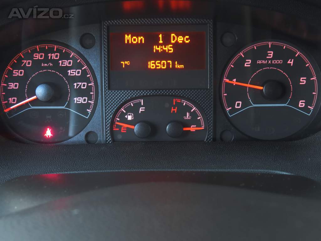 Foto inzerátu Citroën Jumper 2.2 BlueHDi