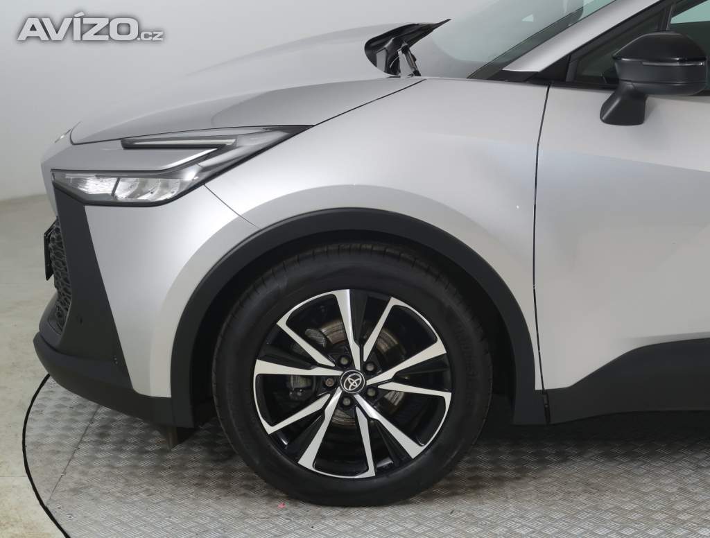 Foto inzerátu Toyota C-HR 1.8 Hybrid