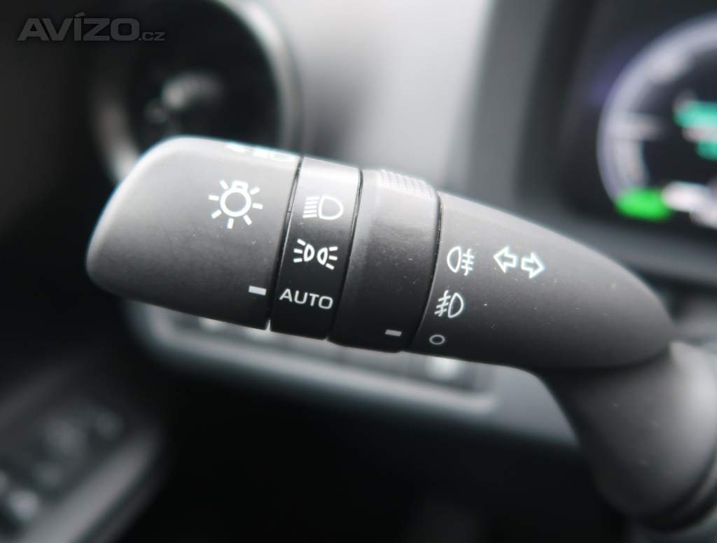 Foto inzerátu Toyota C-HR 1.8 Hybrid