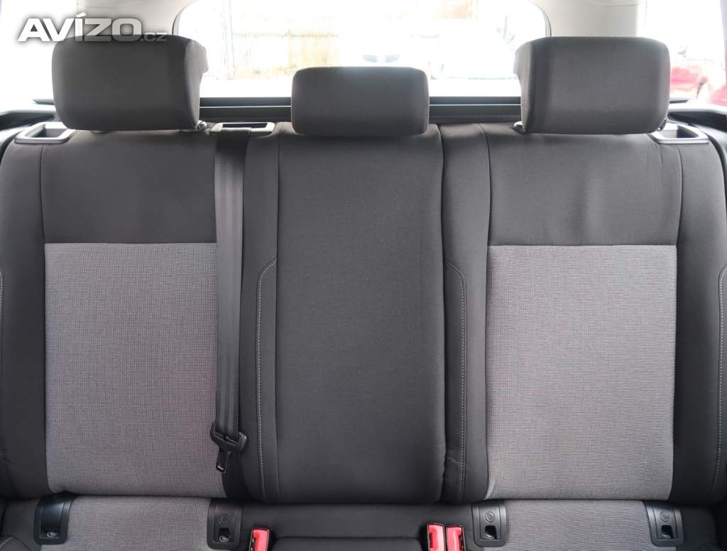 Foto inzerátu Volkswagen Golf 1.6 TDI