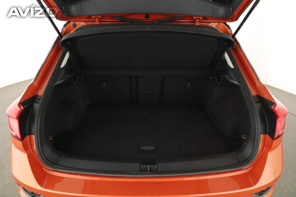 Foto inzerátu Volkswagen T-Roc 1.5 TSI