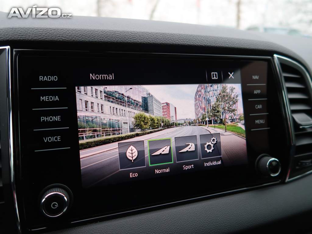 Foto inzerátu Škoda Karoq 1.5 TSI