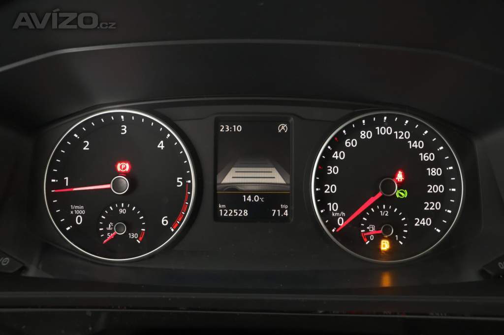 Foto inzerátu Volkswagen Multivan 2.0 TDI