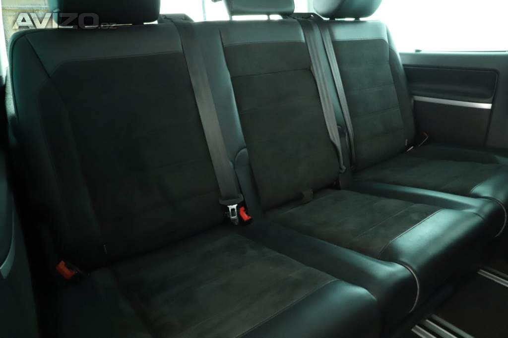 Foto inzerátu Volkswagen Multivan 2.0 TDI