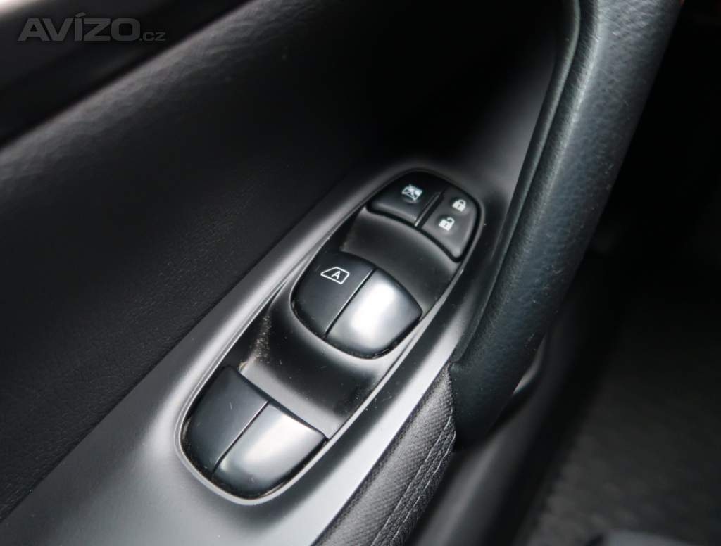 Foto inzerátu Nissan Qashqai 1.2 DIG-T