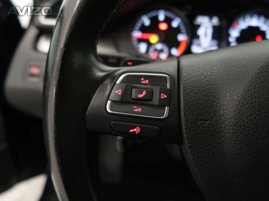 Foto inzerátu Volkswagen Passat 2.0 TDI