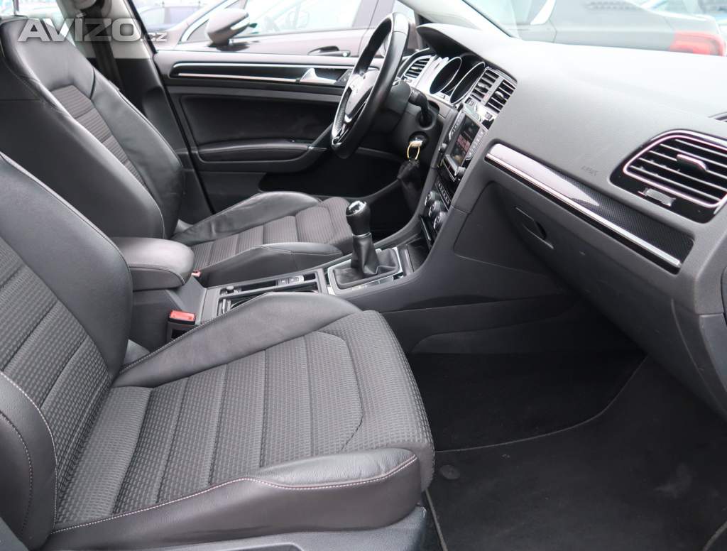 Foto inzerátu Volkswagen Golf 1.4 TSI