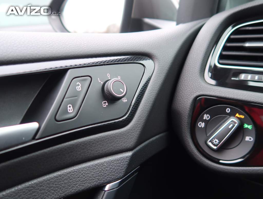 Foto inzerátu Volkswagen Golf 1.4 TSI