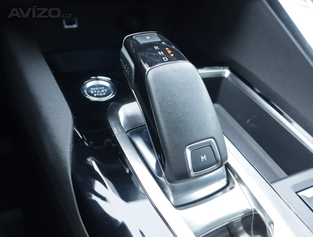 Foto inzerátu Peugeot 5008 PureTech 130