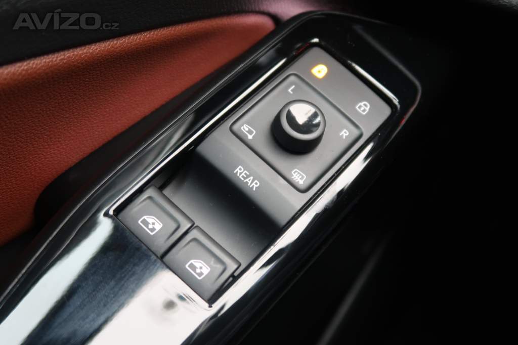 Foto inzerátu Volkswagen ID.4 Pro Perf. (82 kWh)