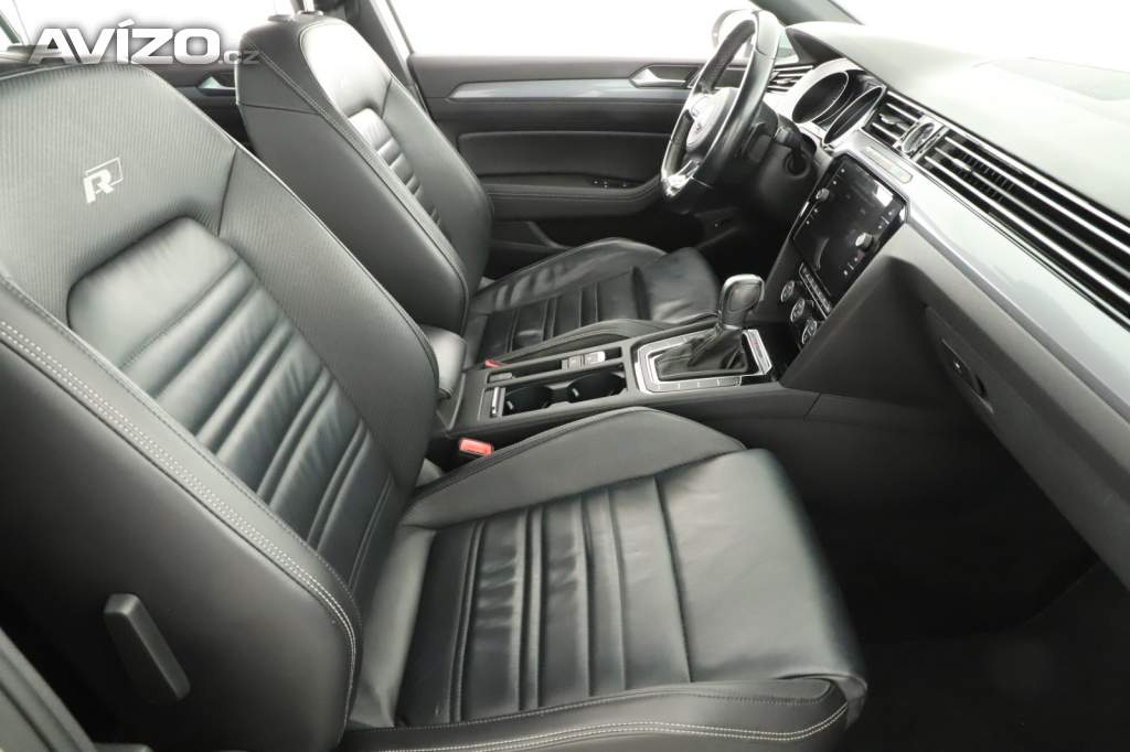 Foto inzerátu Volkswagen Passat 2.0 TDI