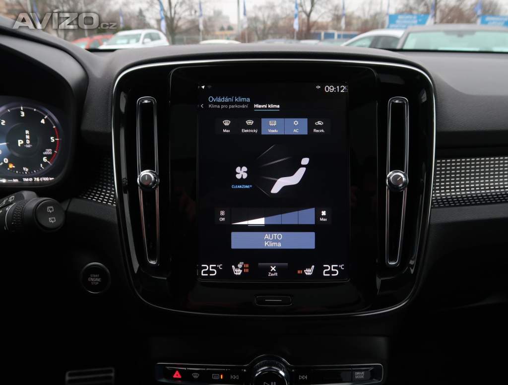 Foto inzerátu Volvo XC40 D4 AWD