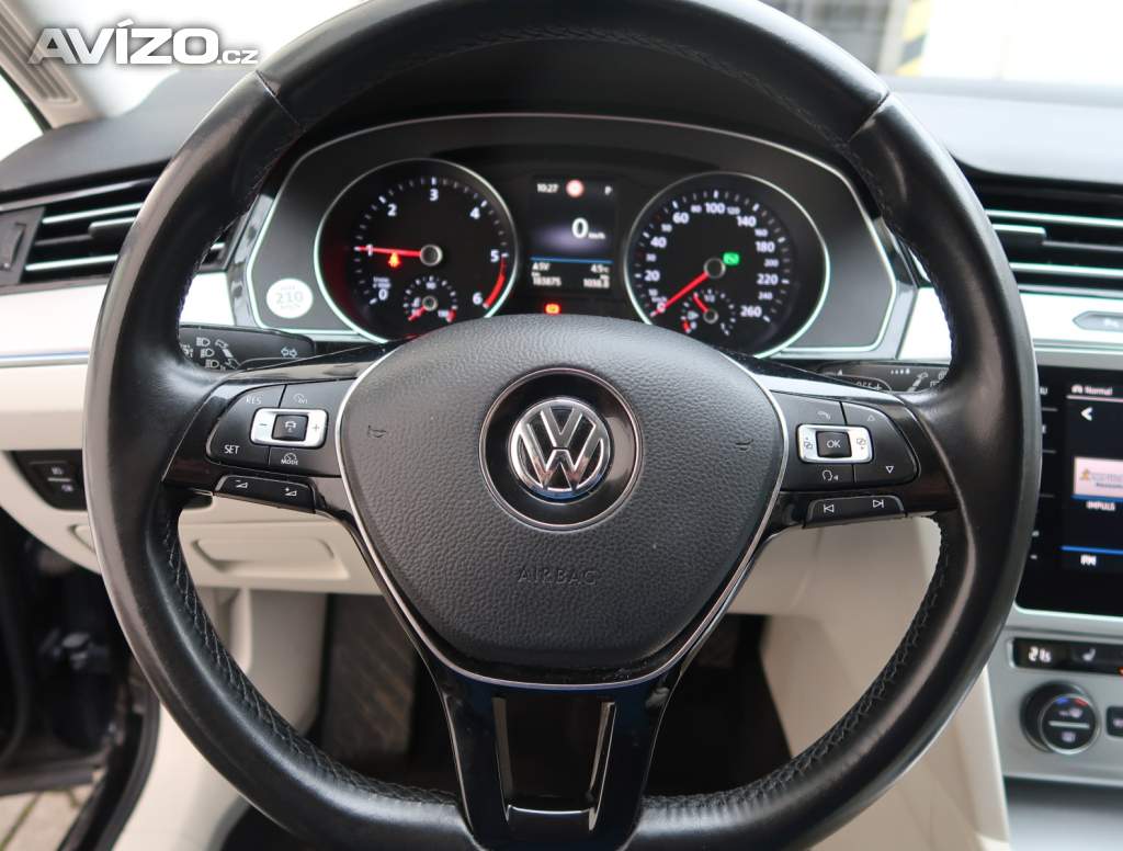 Foto inzerátu Volkswagen Passat 2.0 TDI