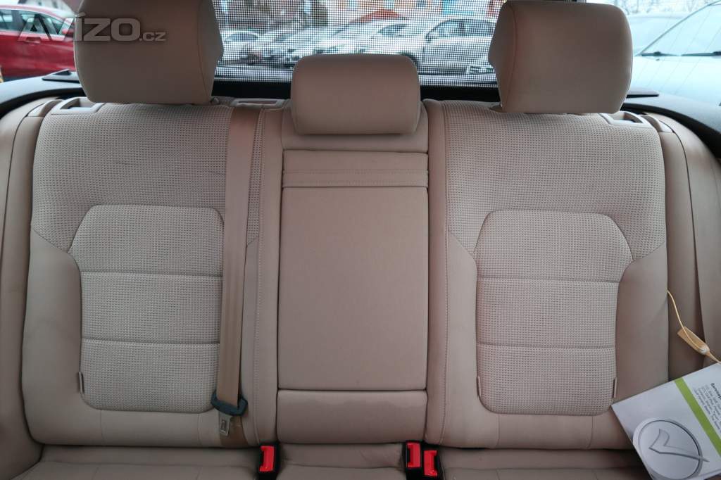 Foto inzerátu Volkswagen Passat 2.0 TDI