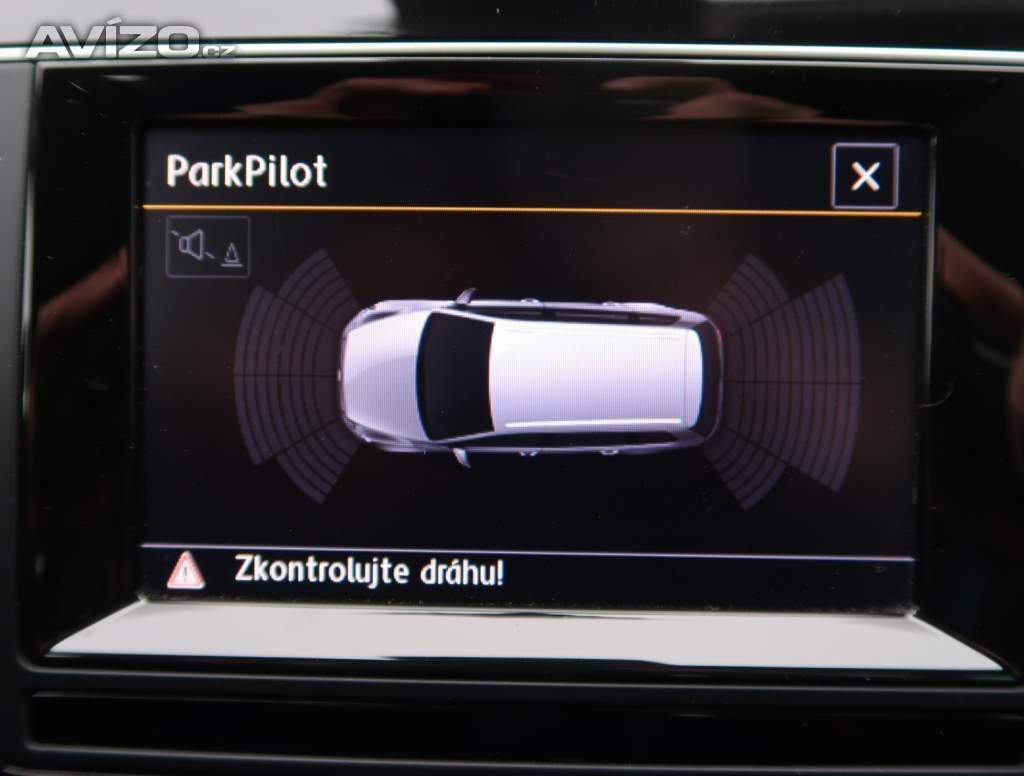 Foto inzerátu Volkswagen Golf 2.0 TDI