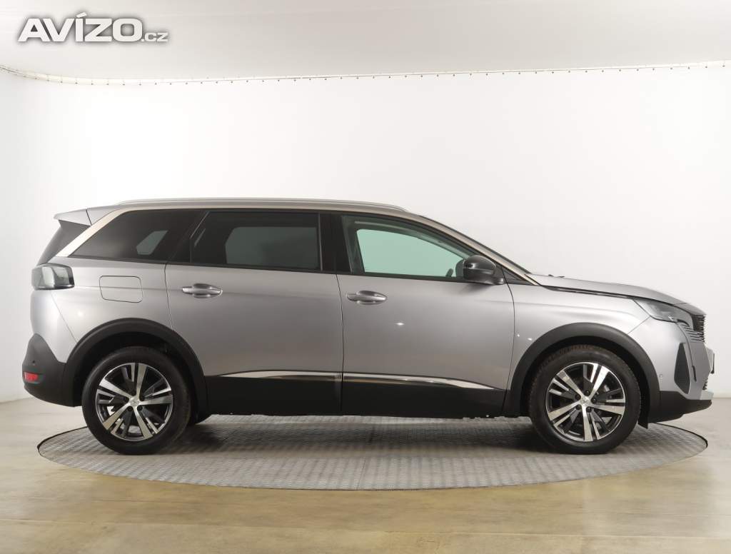 Foto inzerátu Peugeot 5008 1.5 BlueHDi