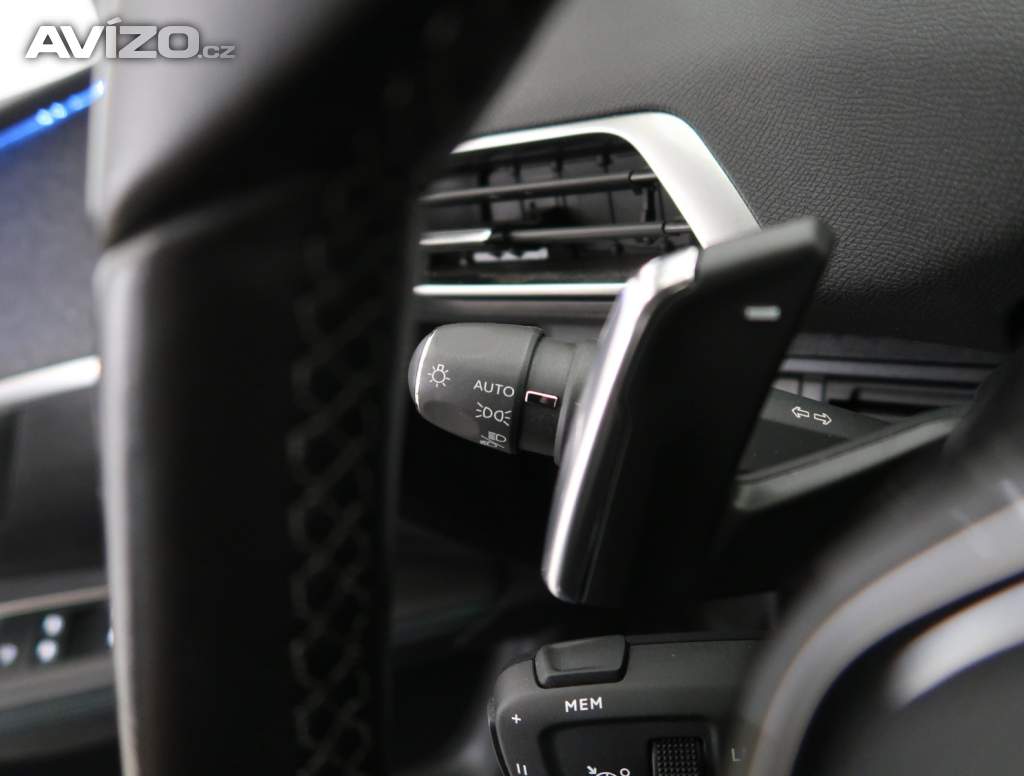 Foto inzerátu Peugeot 5008 1.5 BlueHDi