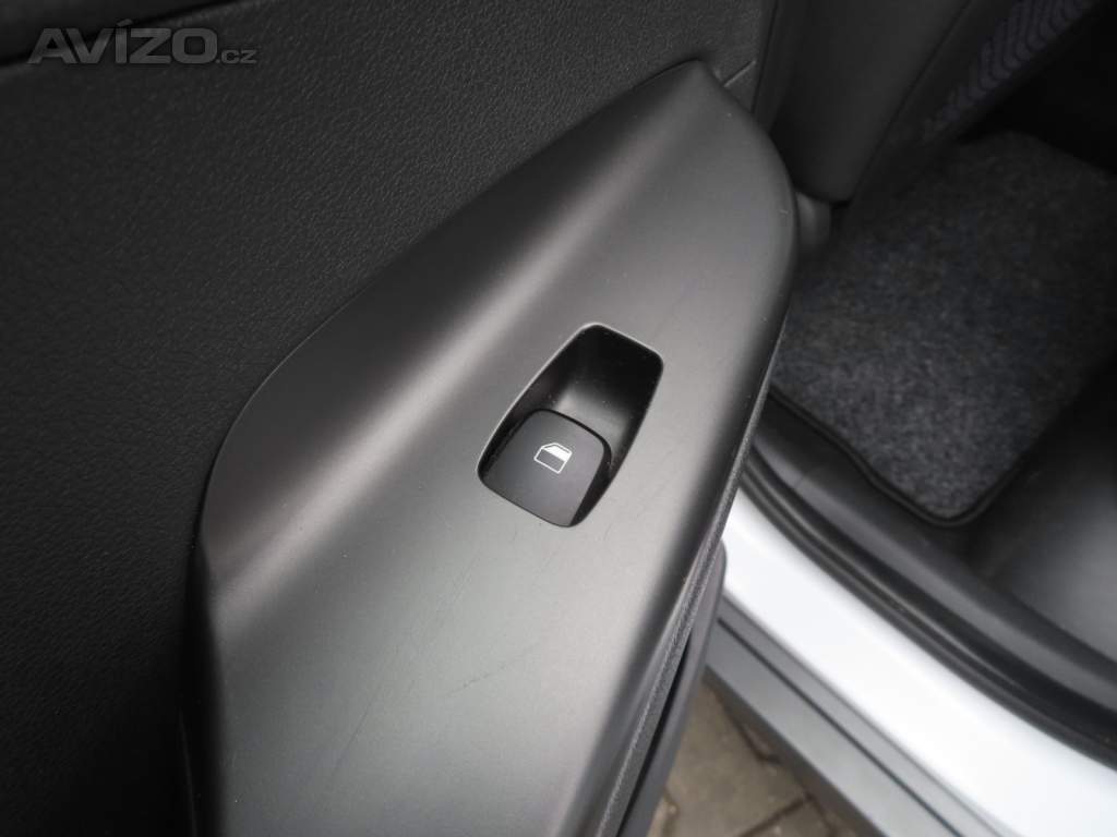 Foto inzerátu Hyundai Kona Electric 64 kWh