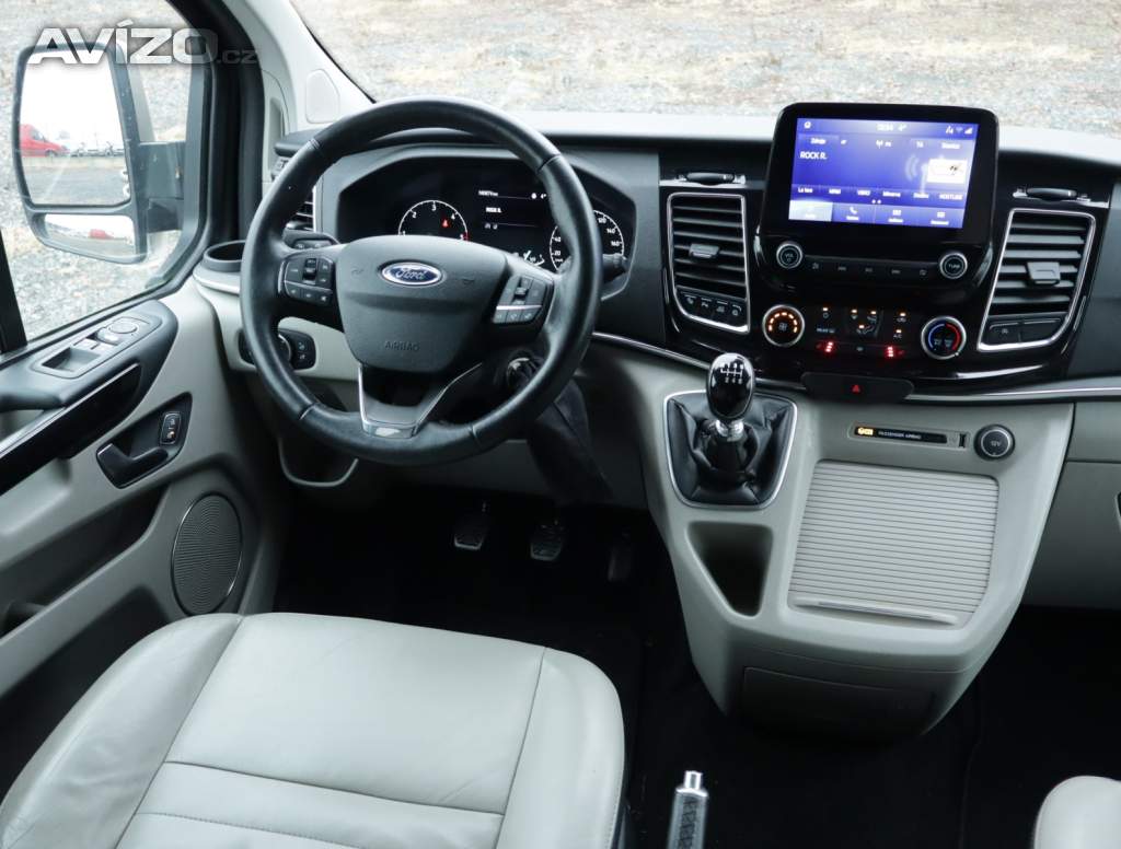 Foto inzerátu Ford Tourneo Custom 2.0 EcoBlue mHEV