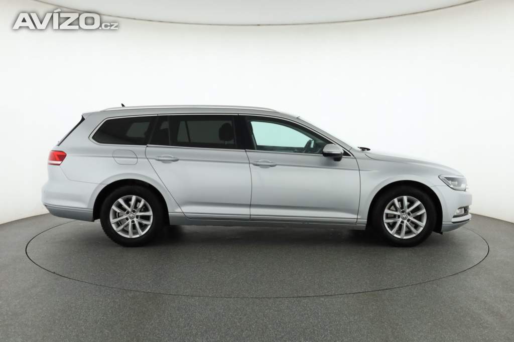 Foto inzerátu Volkswagen Passat 2.0 TDI
