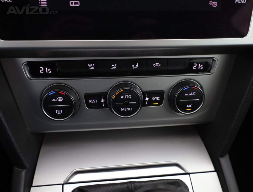 Foto inzerátu Volkswagen Passat 2.0 TDI