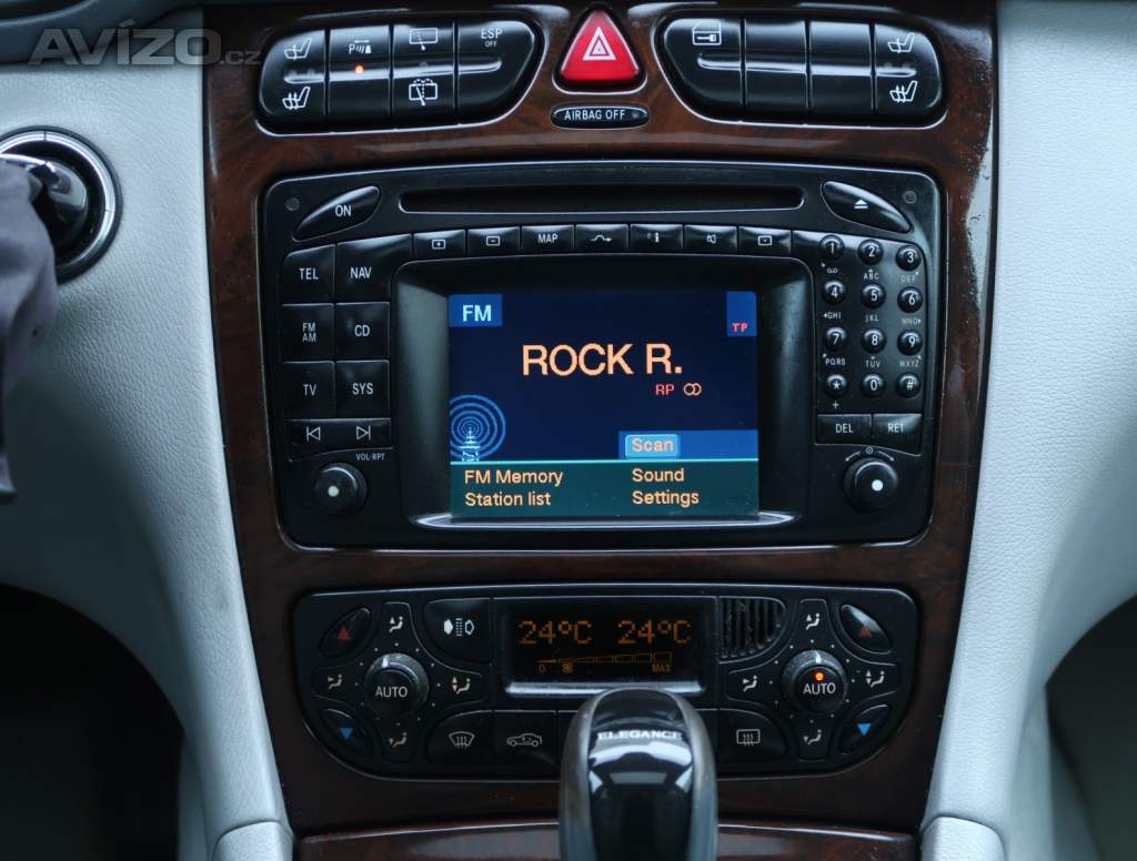 Foto inzerátu Mercedes-Benz Třídy C C 240 4MATIC