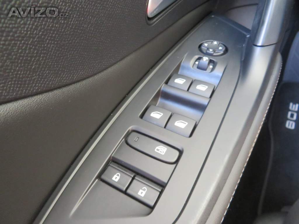 Foto inzerátu Peugeot 308 1.2 PureTech