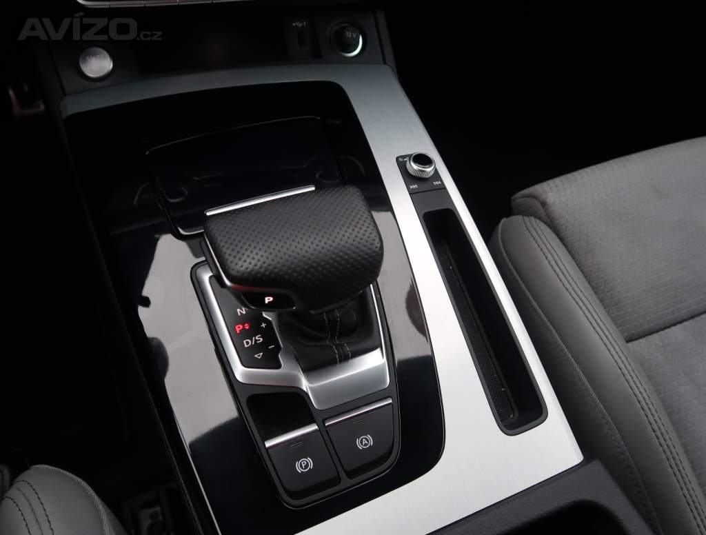 Foto inzerátu Audi Q5 Sportback 45 TFSI