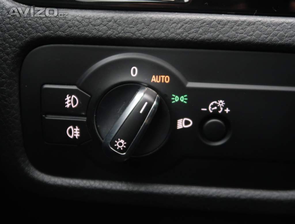 Foto inzerátu Volkswagen Touareg 3.0 TDI