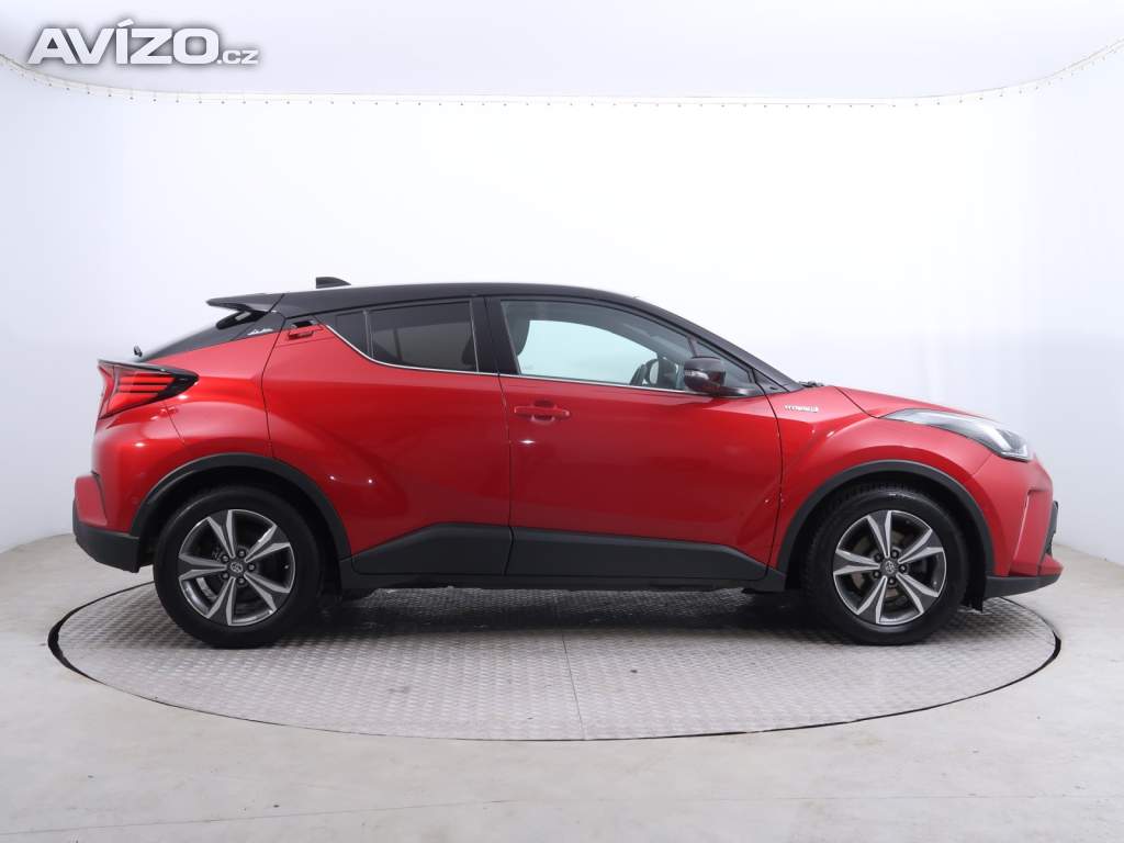 Foto inzerátu Toyota C-HR 1.8 Hybrid