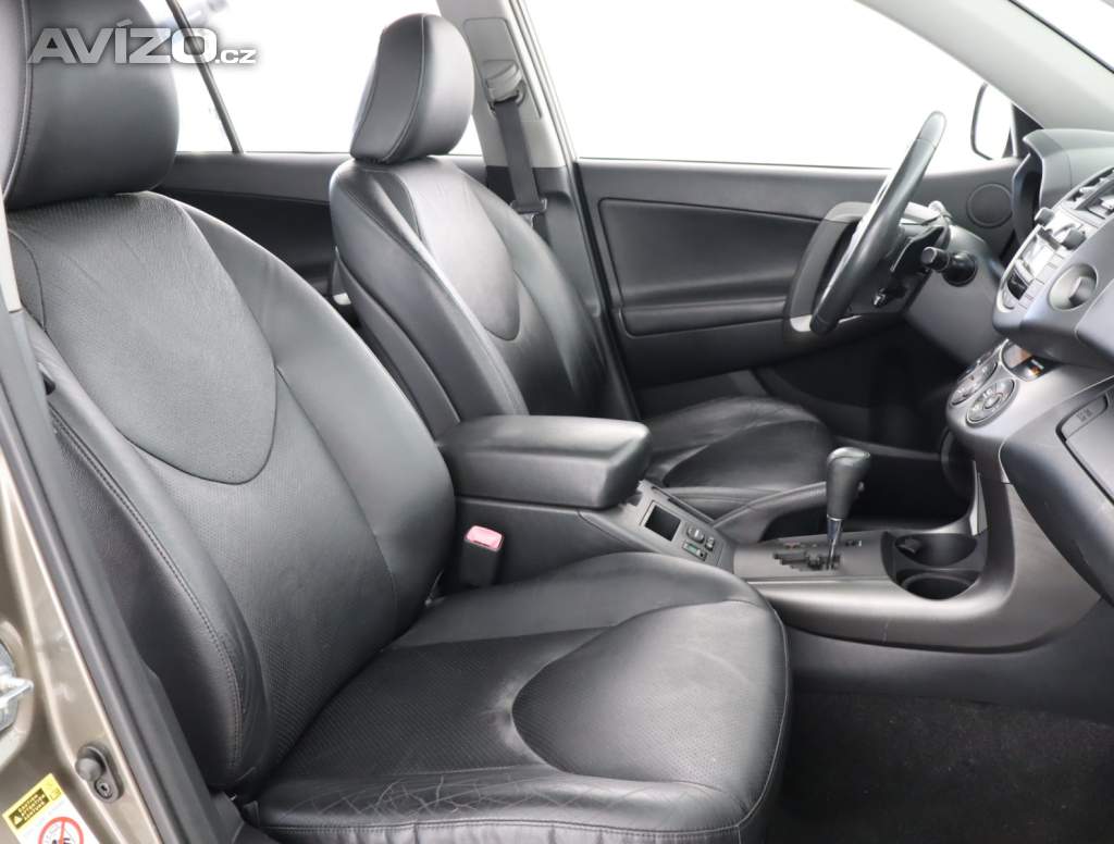 Foto inzerátu Toyota Rav4 2.2 D-CAT