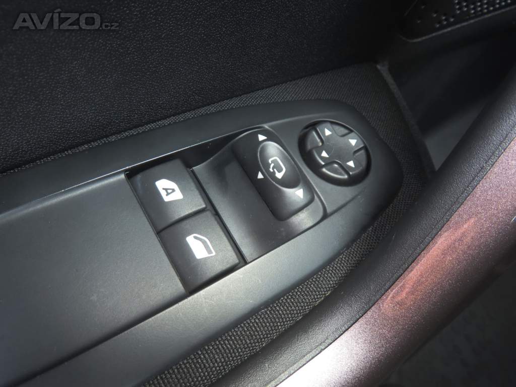 Foto inzerátu Peugeot 2008 1.2 PureTech